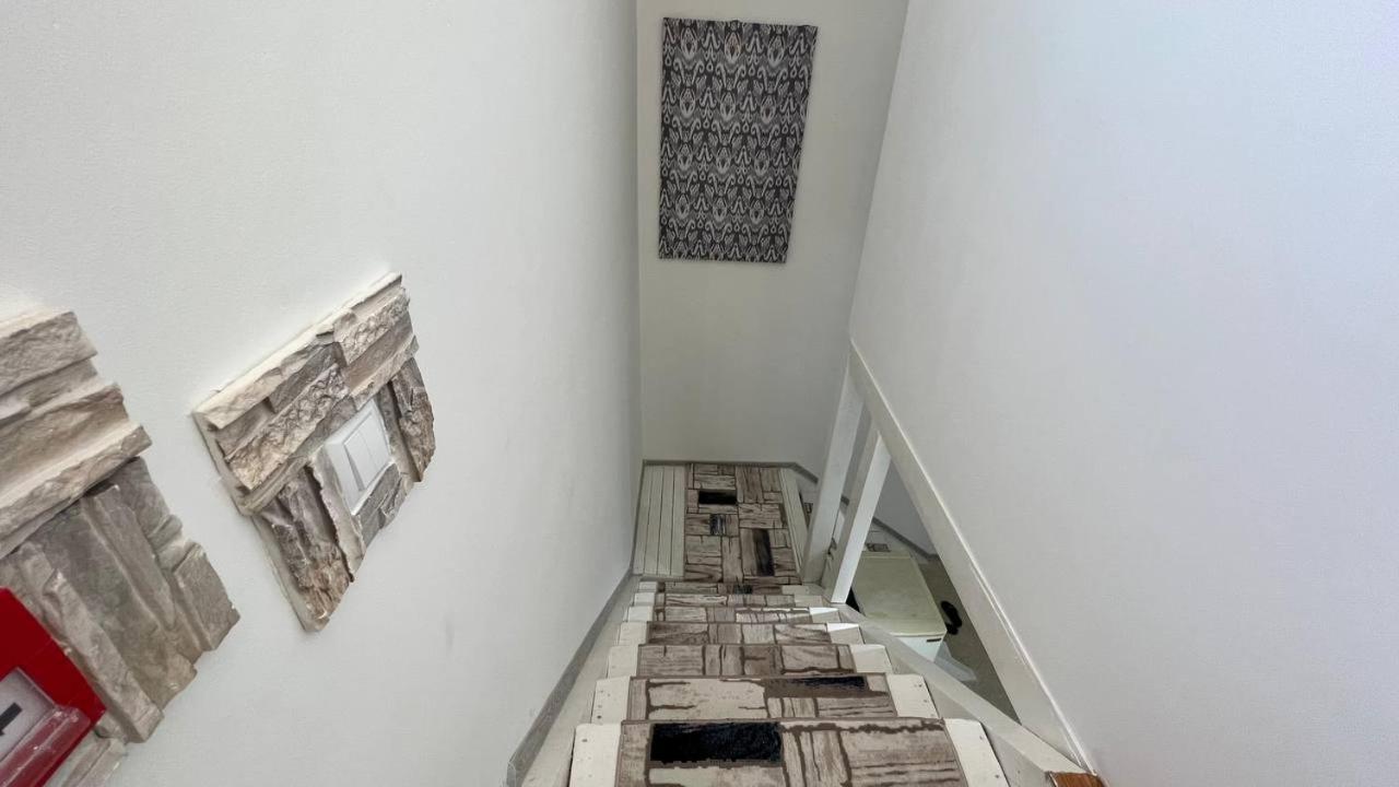 Hostel L&K ทาชเคนต์ ภายนอก รูปภาพ