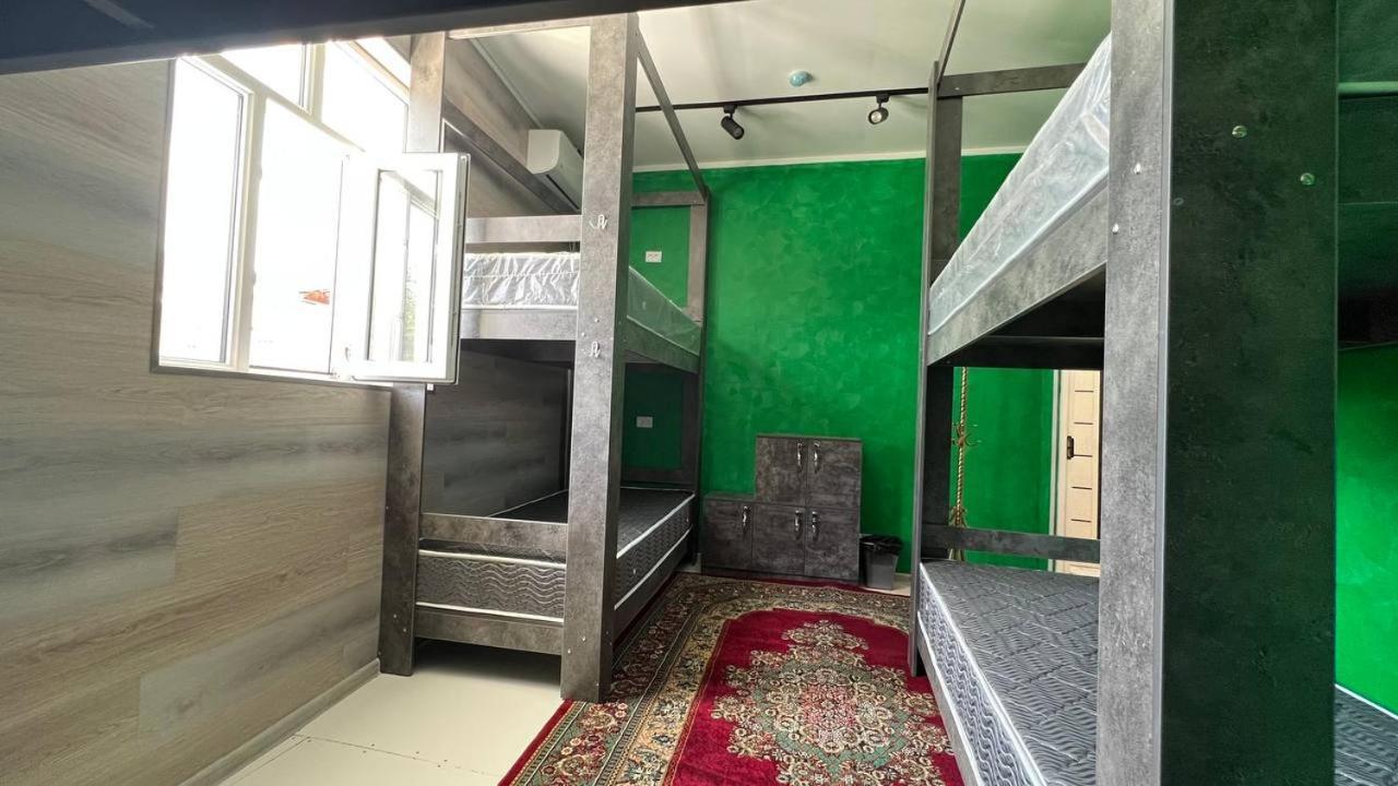 Hostel L&K ทาชเคนต์ ภายนอก รูปภาพ