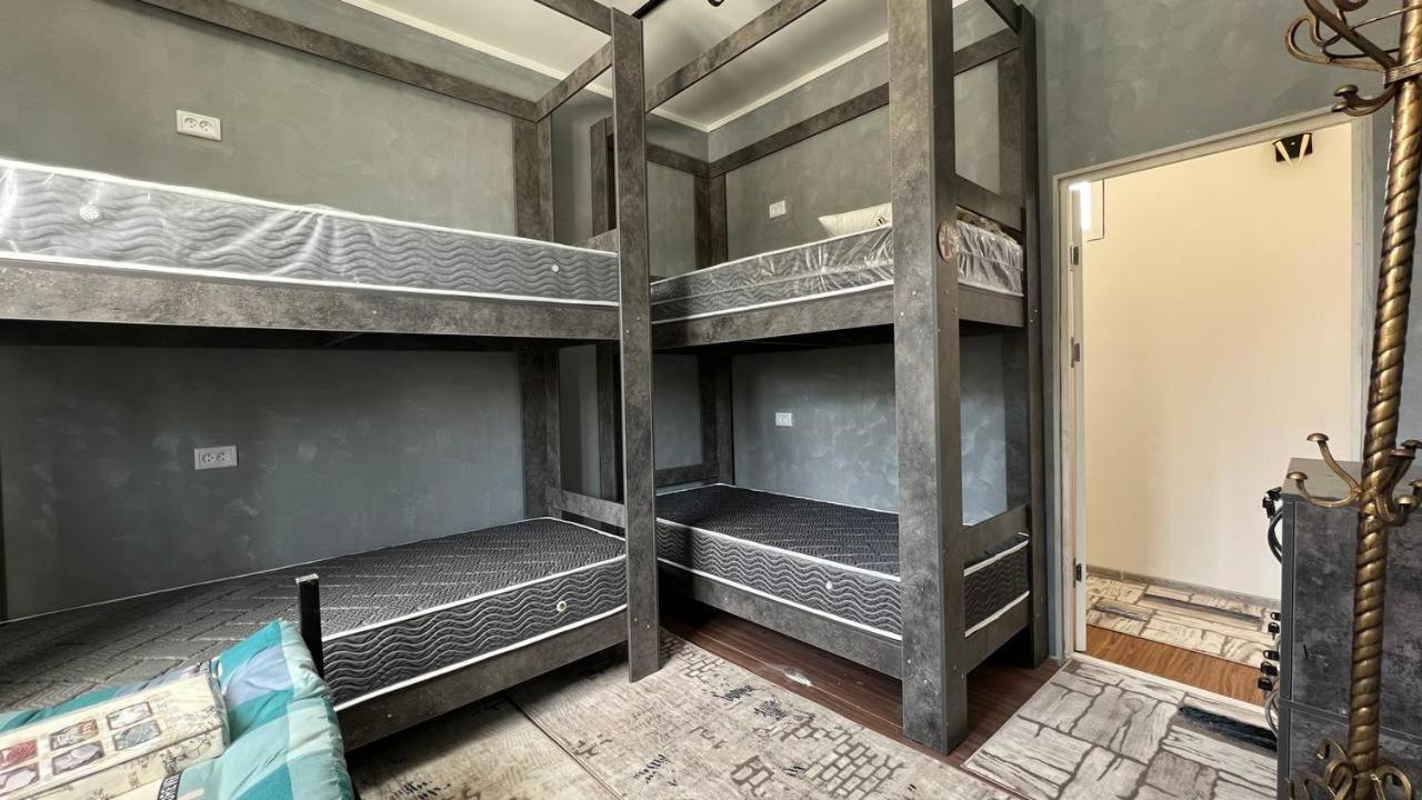 Hostel L&K ทาชเคนต์ ภายนอก รูปภาพ