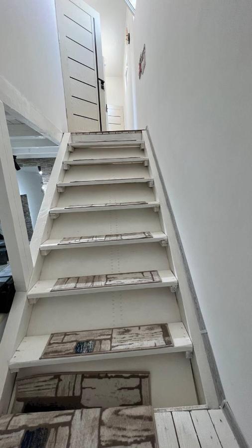 Hostel L&K ทาชเคนต์ ภายนอก รูปภาพ